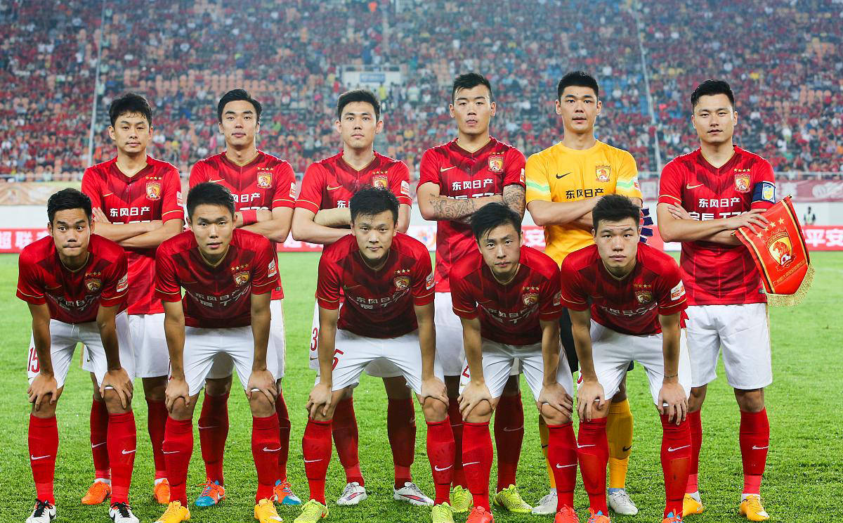 九游官网-包含今晨中超传出新动向，广州队防线松动，管理层表态——目标明确，轮换策略成焦点的词条